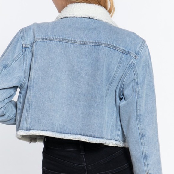 Last New Crop Denim Jean Jacket Frayed Sherpa Inner Fur Long Sleeve Premium - Picture 5 of 10
